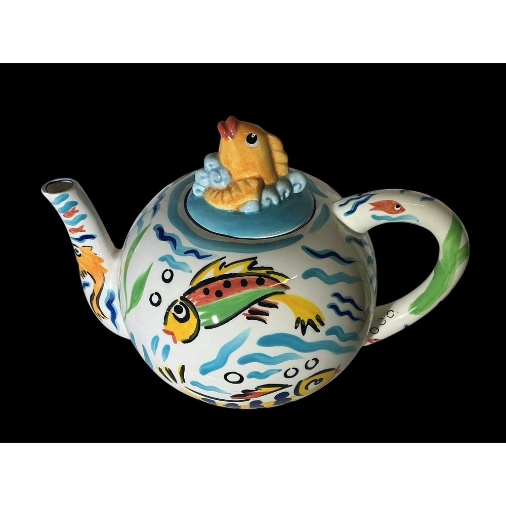 GORGEOUS "LES TROPIQUES" HAND PAINTED FISH TEAPOT STRATA GROUP EUC